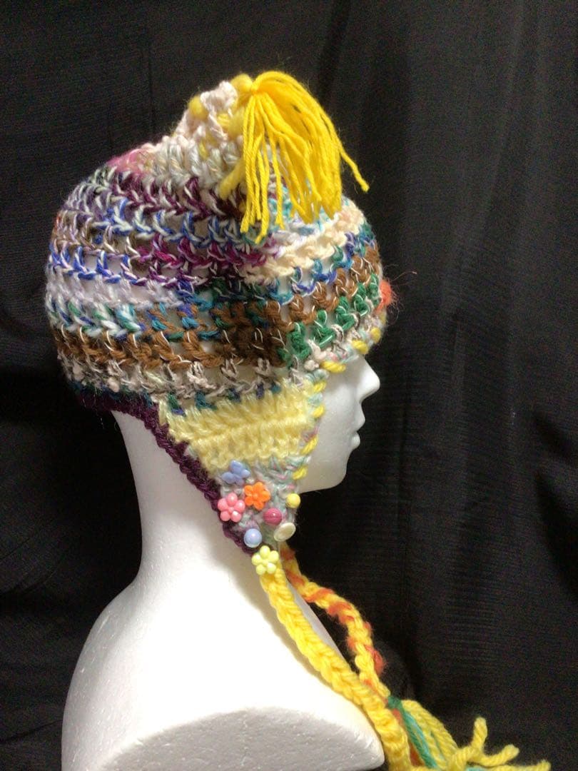 手作り猫耳　耳当て付きニット帽　❣️道化師　黄色　ブルー他　　ステッチ　ボタン