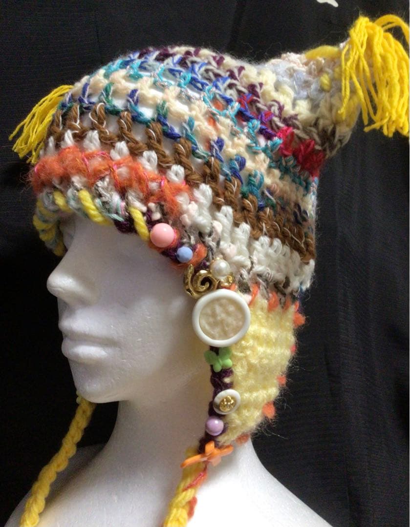 手作り猫耳　耳当て付きニット帽　❣️道化師　黄色　ブルー他　　ステッチ　ボタン