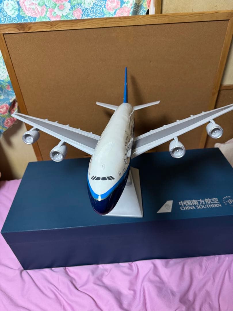 希少品　中国南方航空 エアバスA380-800 非売品　1/100スケール
