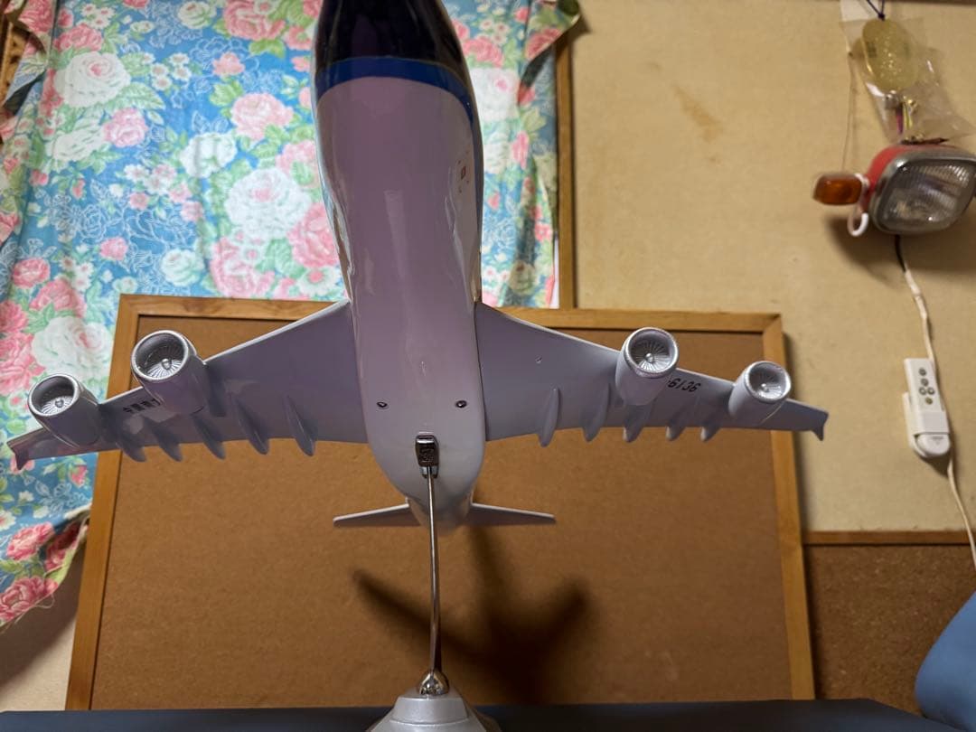 希少品　中国南方航空 エアバスA380-800 非売品　1/100スケール