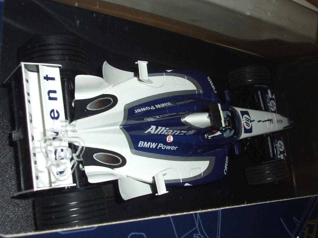 ウィリアムズ　SHOWCAR　２００３　モントーヤ　ミニチャンプス　１／１８