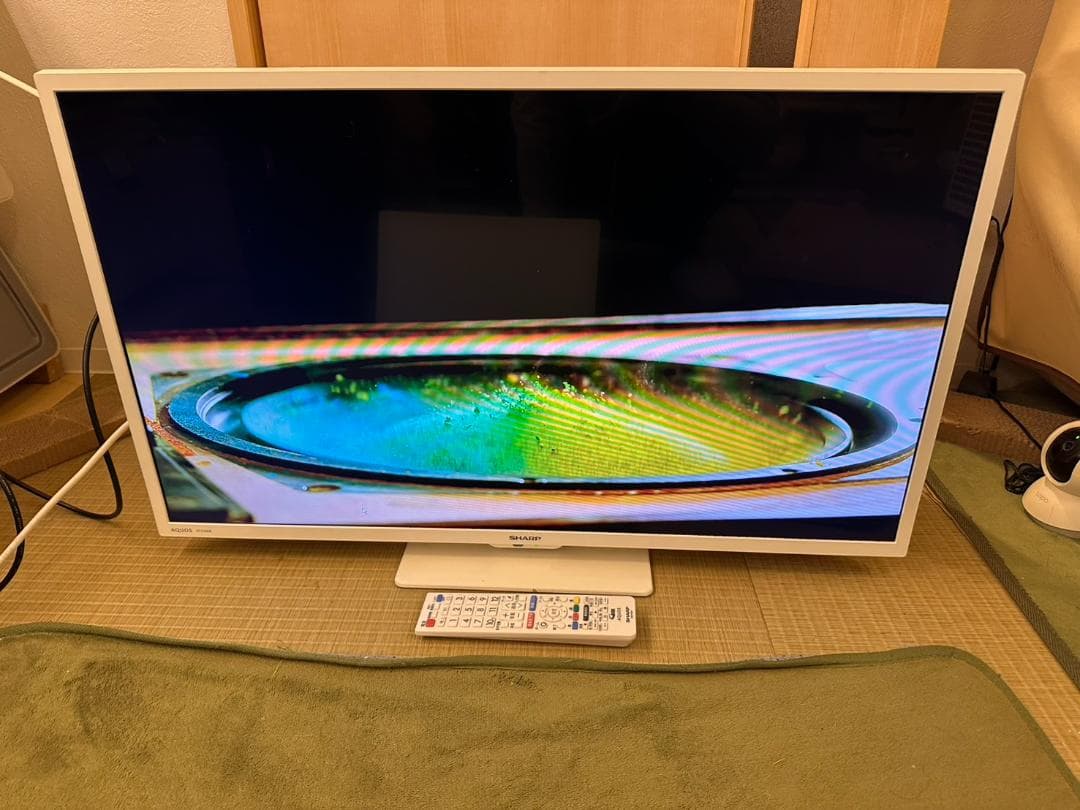 SHARP シャープ　32型　テレビ 2T-C32DE 2023年製　映り綺麗！