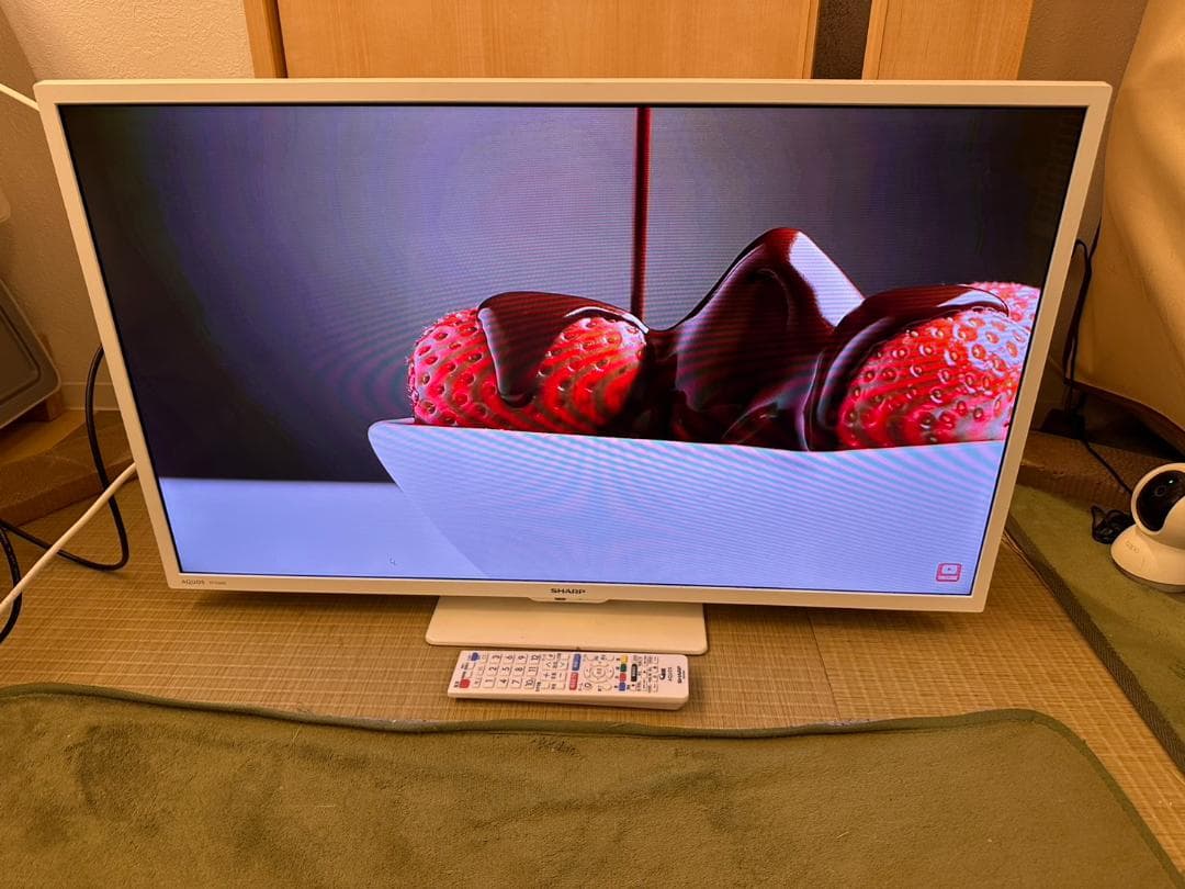 SHARP シャープ　32型　テレビ 2T-C32DE 2023年製　映り綺麗！