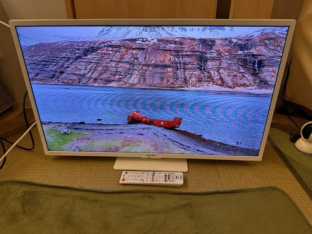 SHARP シャープ　32型　テレビ 2T-C32DE 2023年製　映り綺麗！