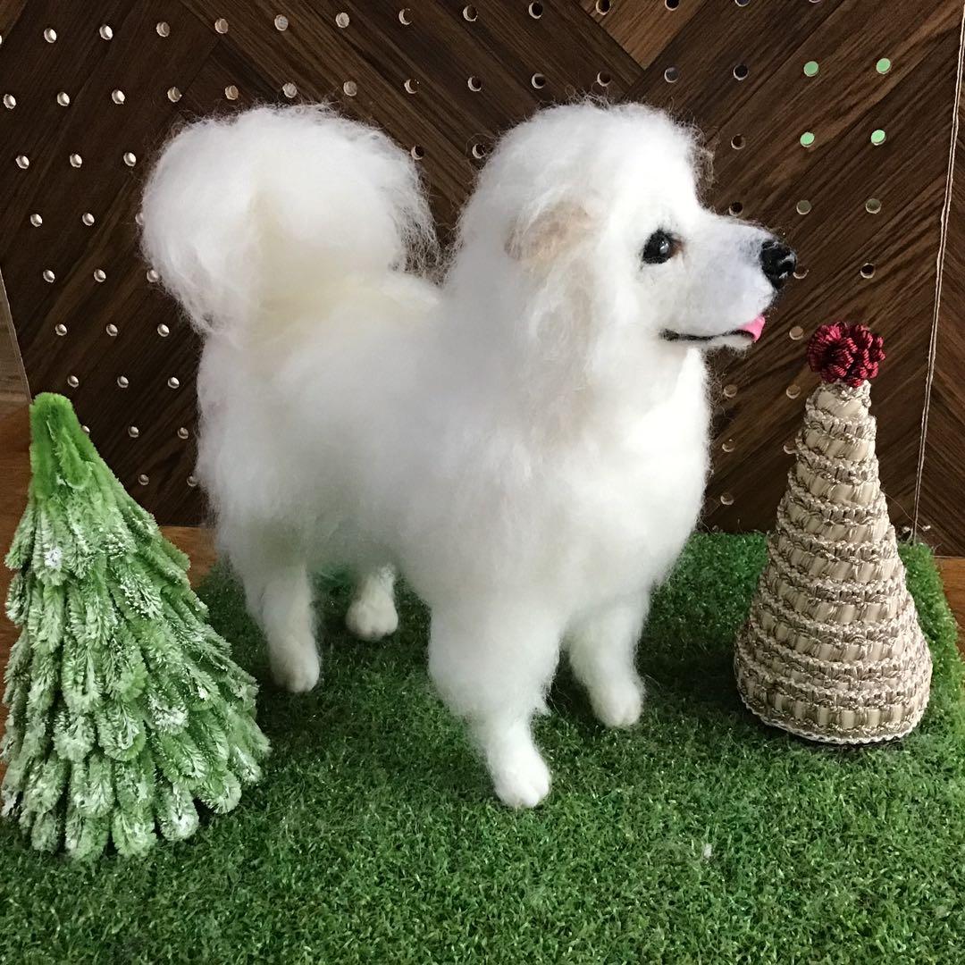 グレートピレニーズ（立ちポーズ）