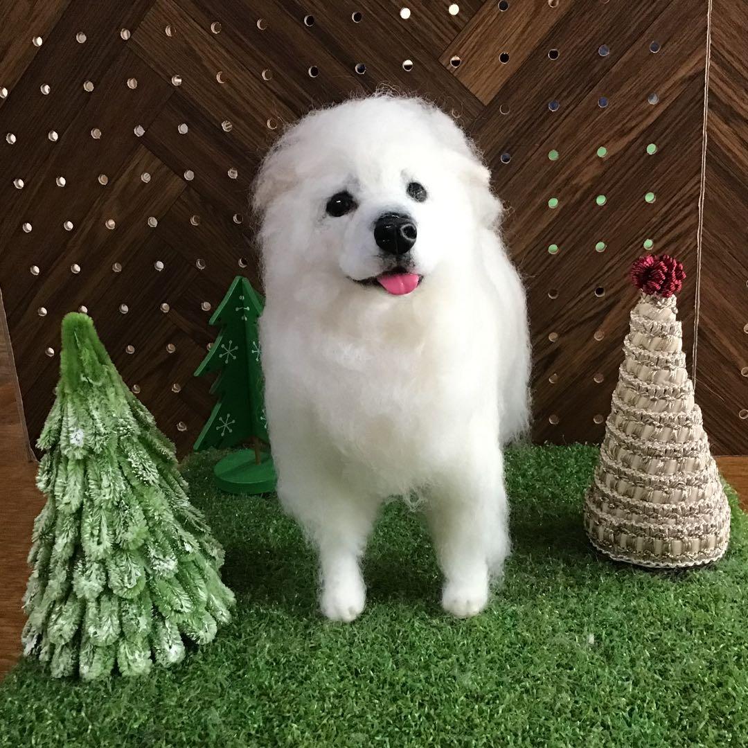 グレートピレニーズ（立ちポーズ）