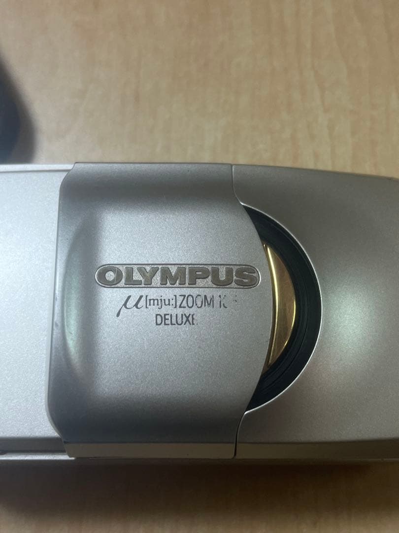 OLYMPUSオリンパスμ [mju:] ZOOM105カメラ