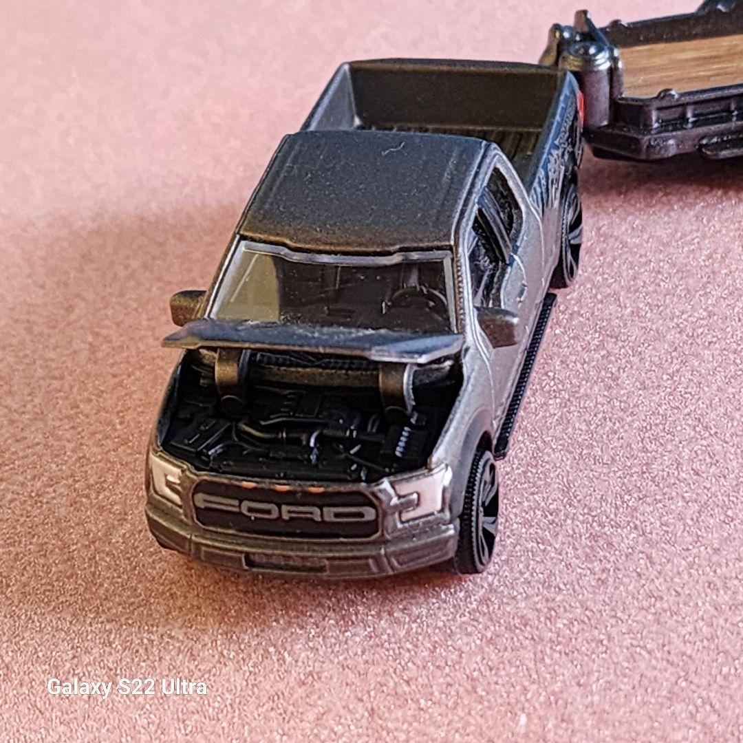 フォードF150とMBXCycleトレーラー刀セット