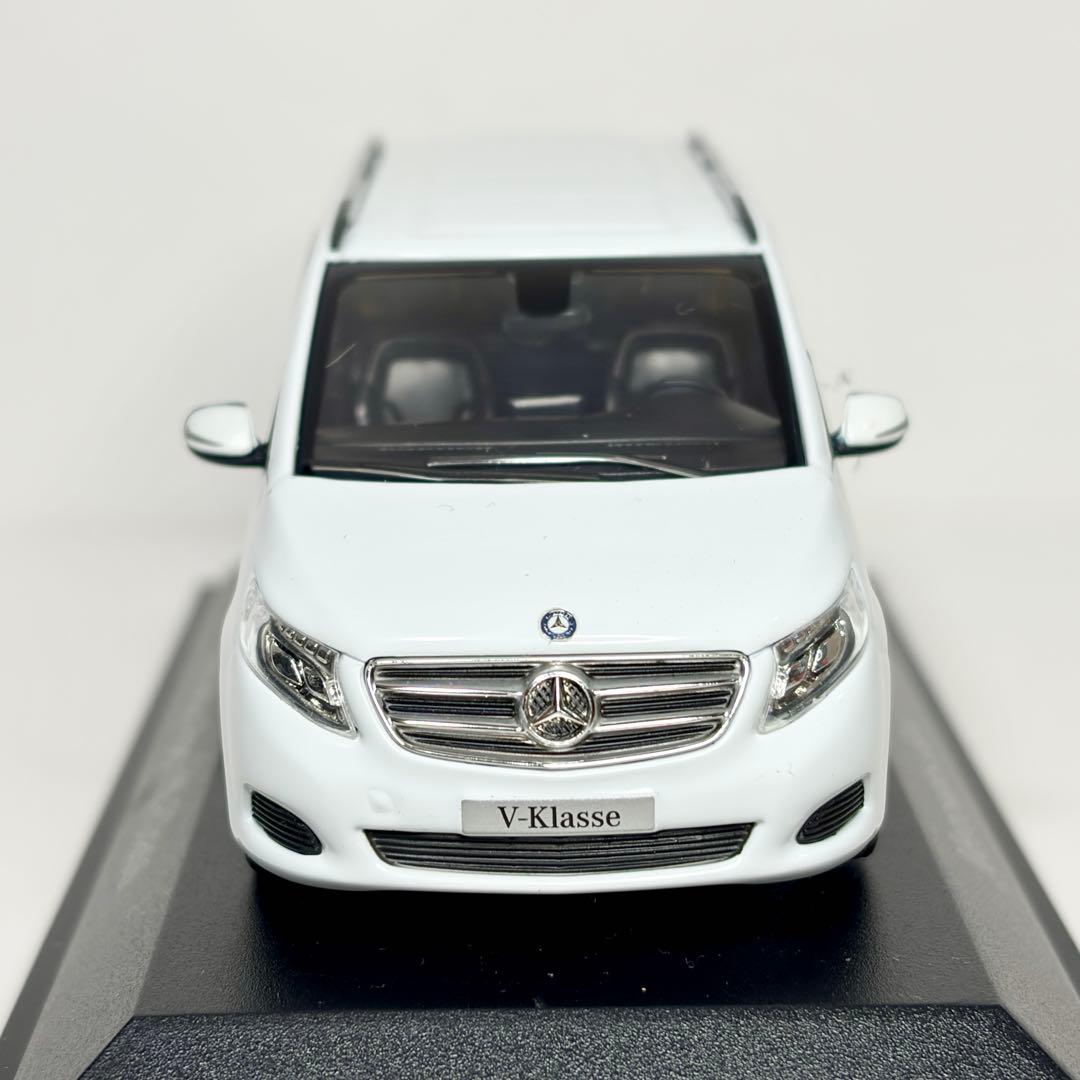 1/43 メルセデスベンツ　Vクラス　ディーラー特注品　ホワイト