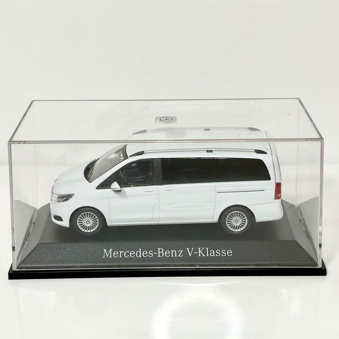 1/43 メルセデスベンツ　Vクラス　ディーラー特注品　ホワイト