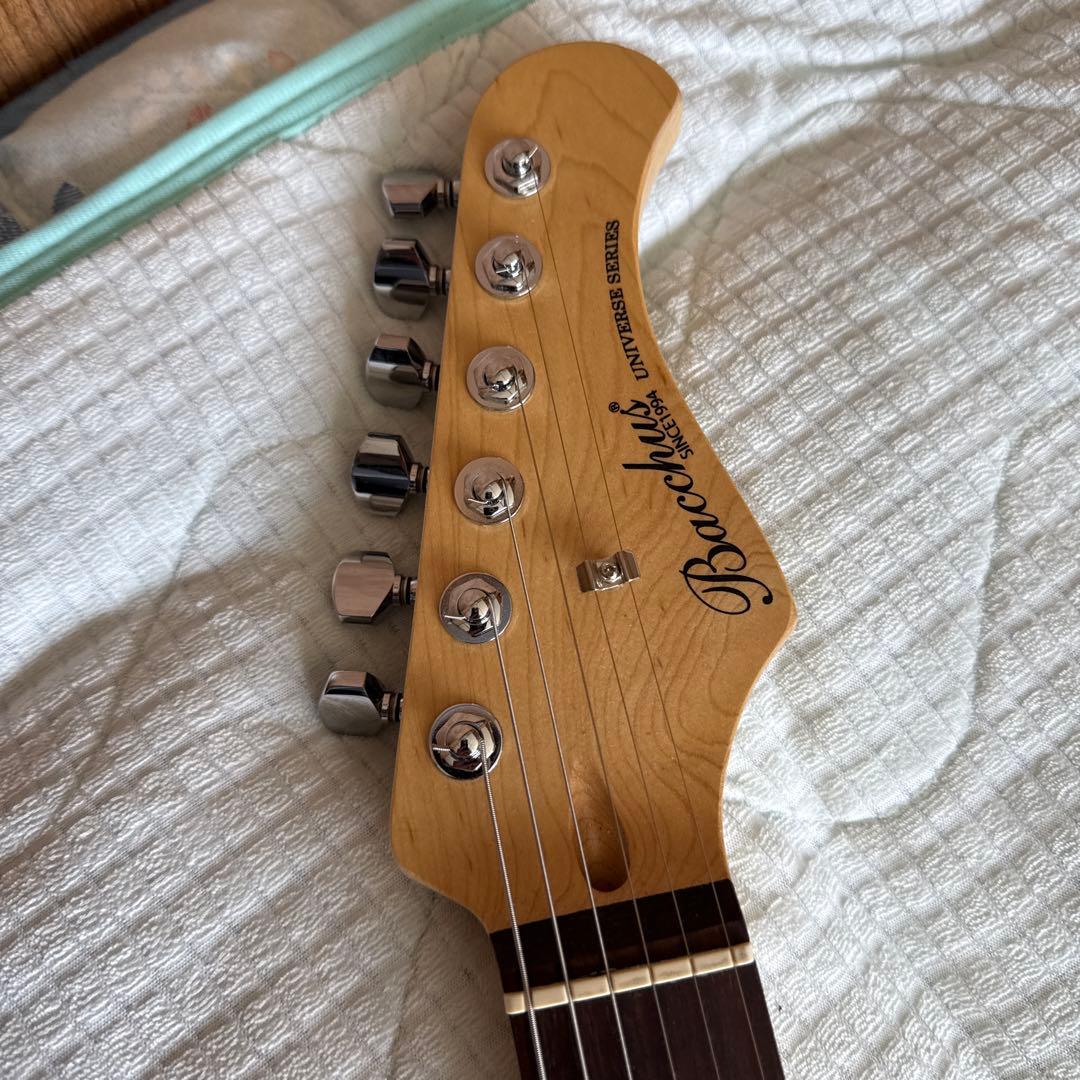 Bacchus Universe Series エレキギター サンバースト