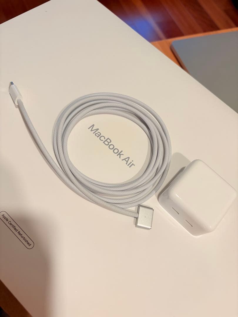 MacBook Air M2 15インチ シルバー 8GB 256GB