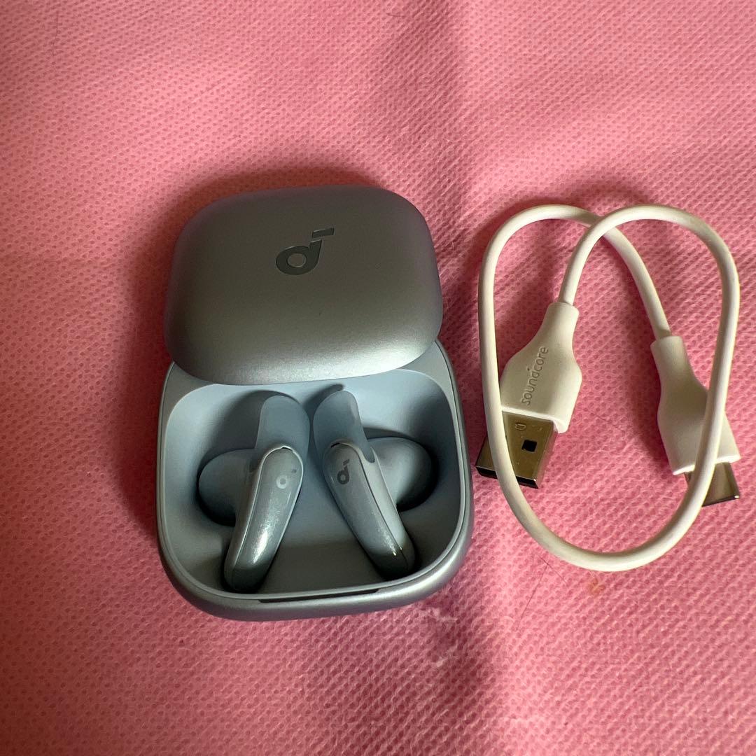 イヤホン Liberty buds