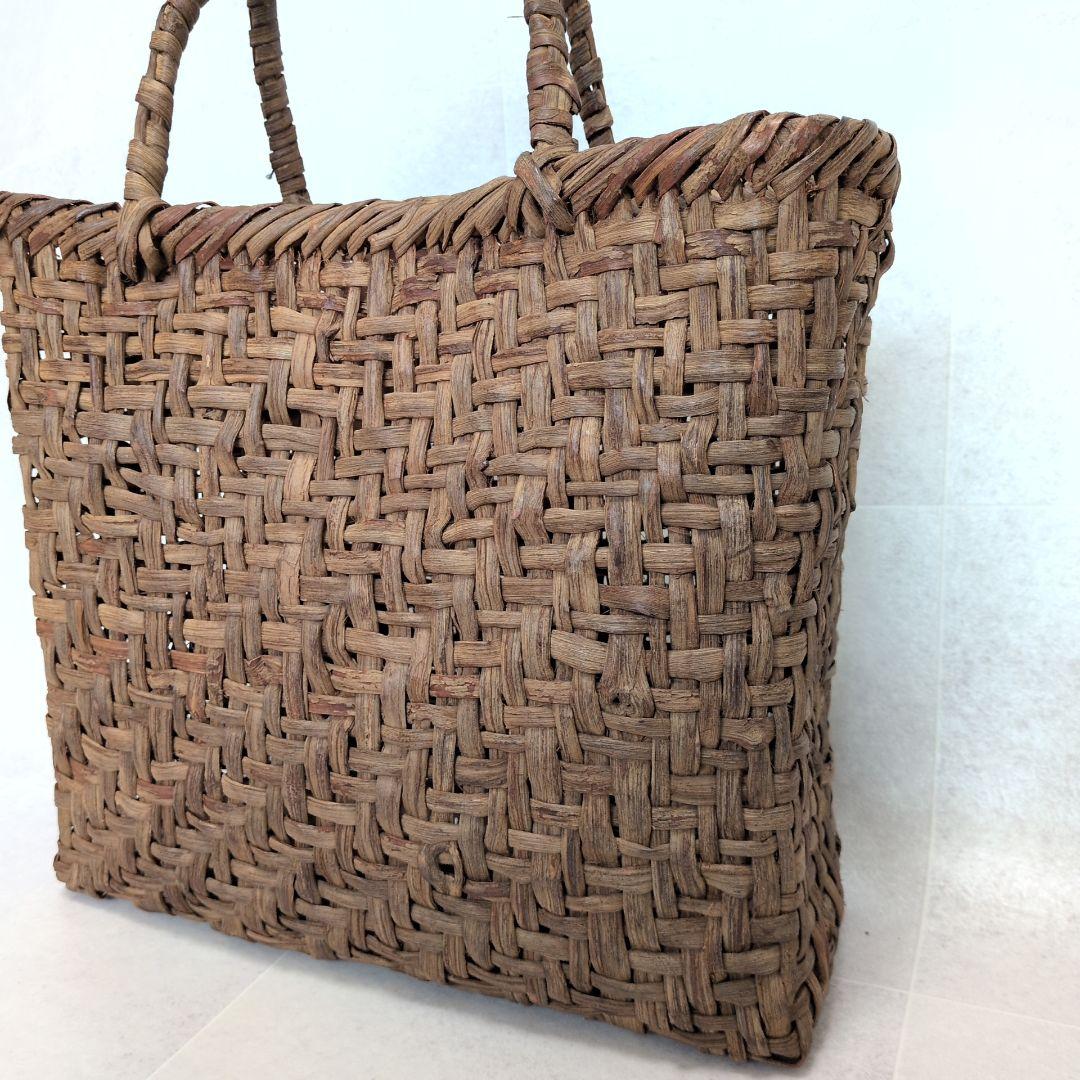 【美品】山葡萄　かごバッグ　山ぶどう 大きめ 天然素材 手編み