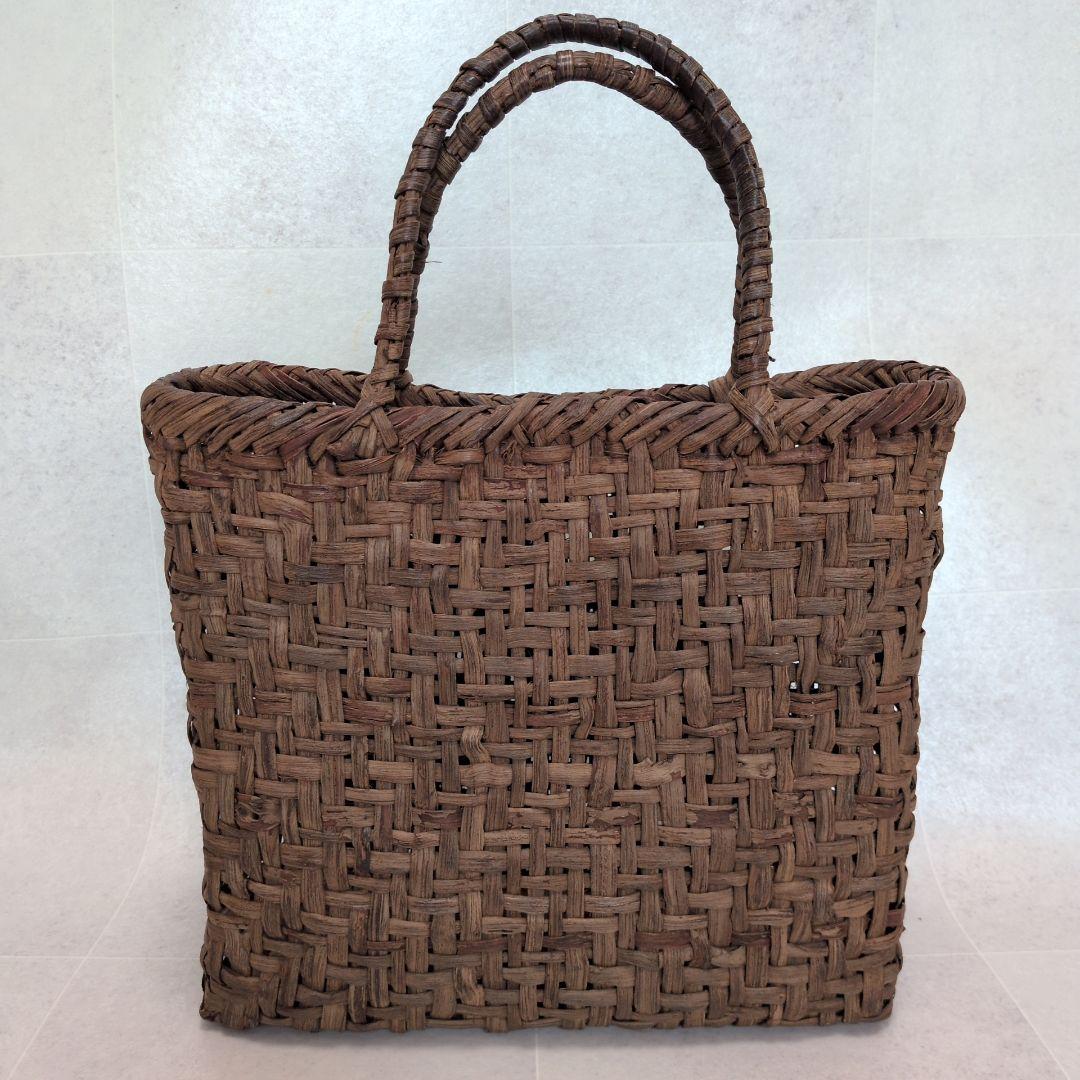 【美品】山葡萄　かごバッグ　山ぶどう 大きめ 天然素材 手編み