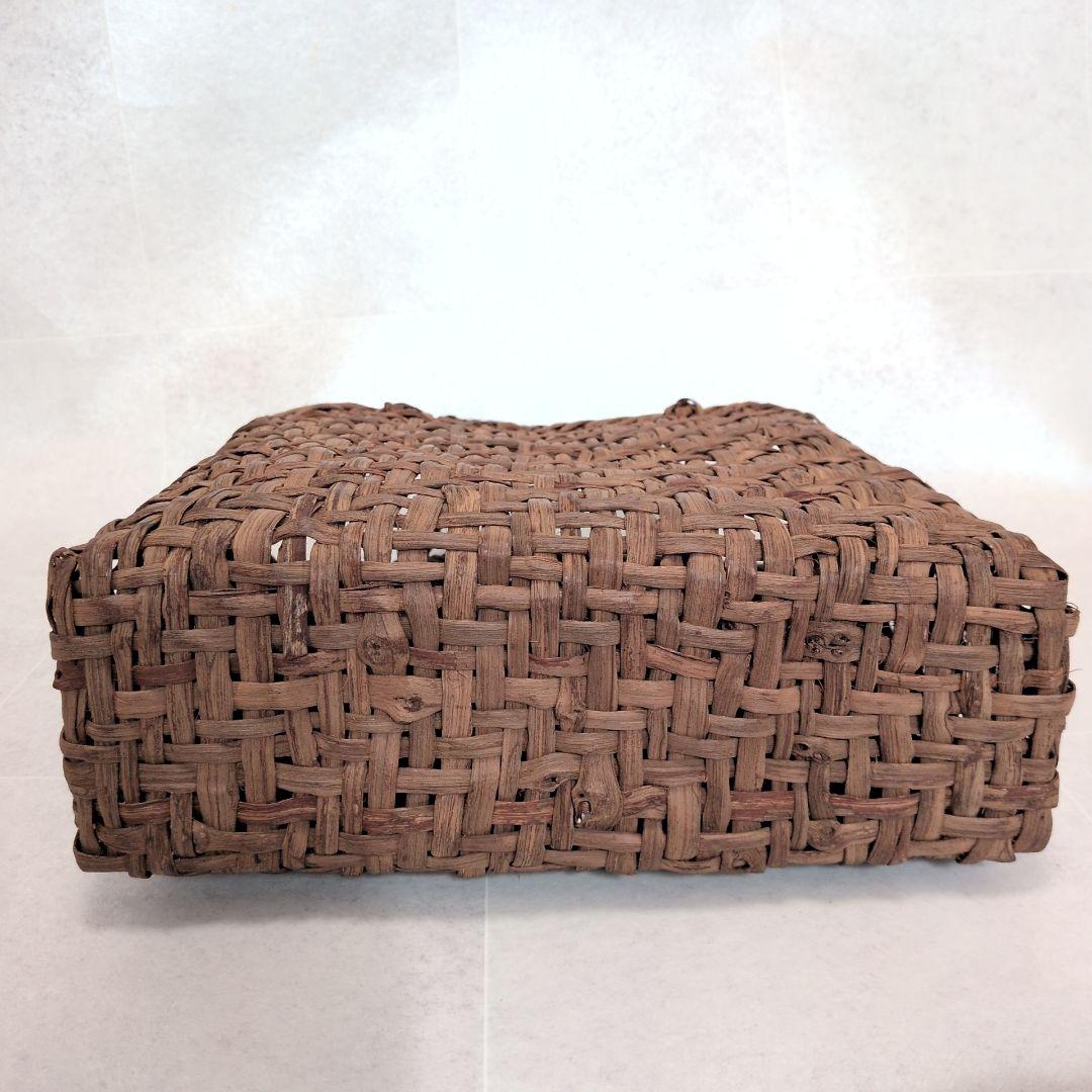 【美品】山葡萄　かごバッグ　山ぶどう 大きめ 天然素材 手編み