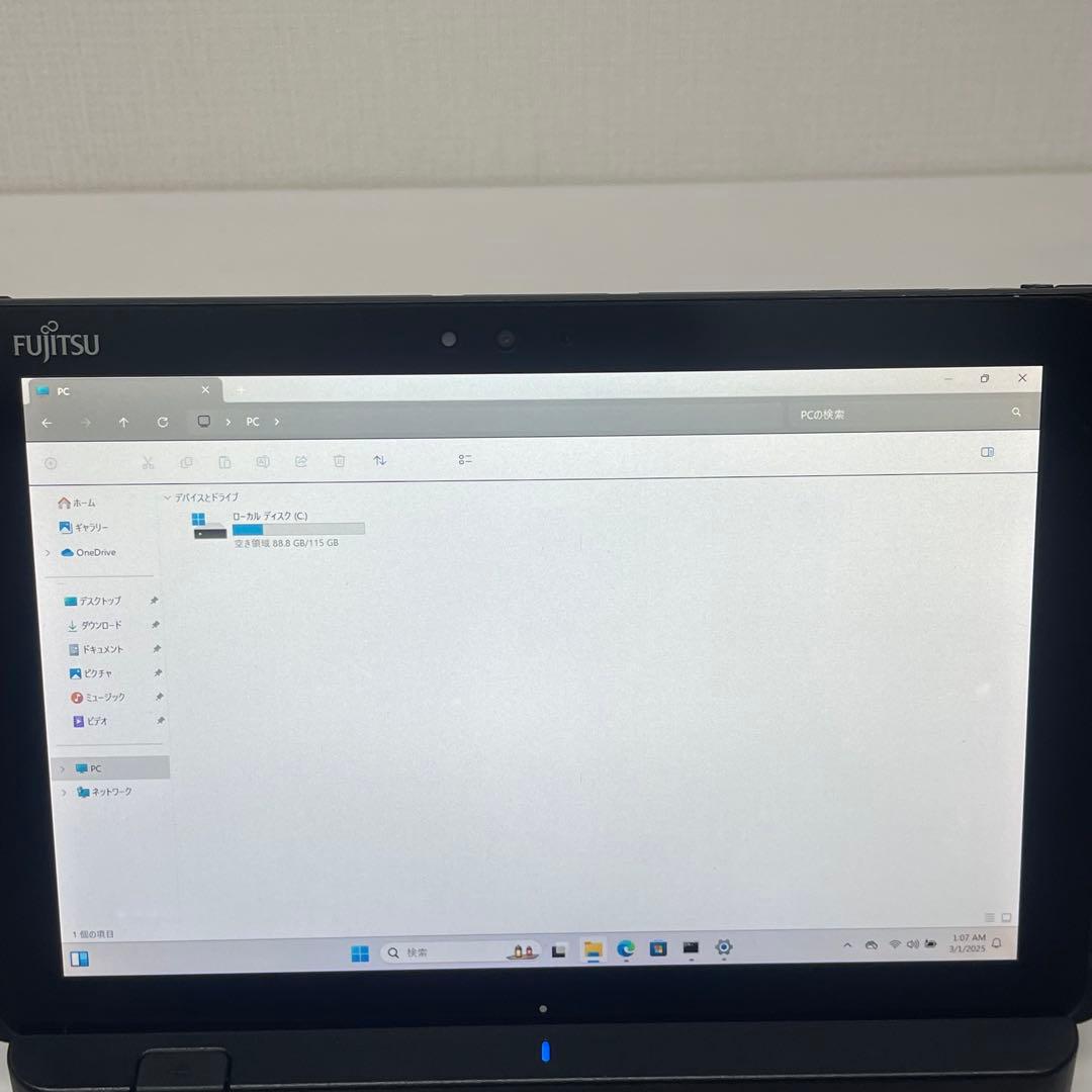 #384 富士通ARROWS Tab Q509/VB Celeron N4100