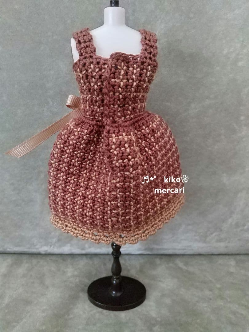 doll服’25　no109 　22センチドール　ワンピース　服　　ご購入可