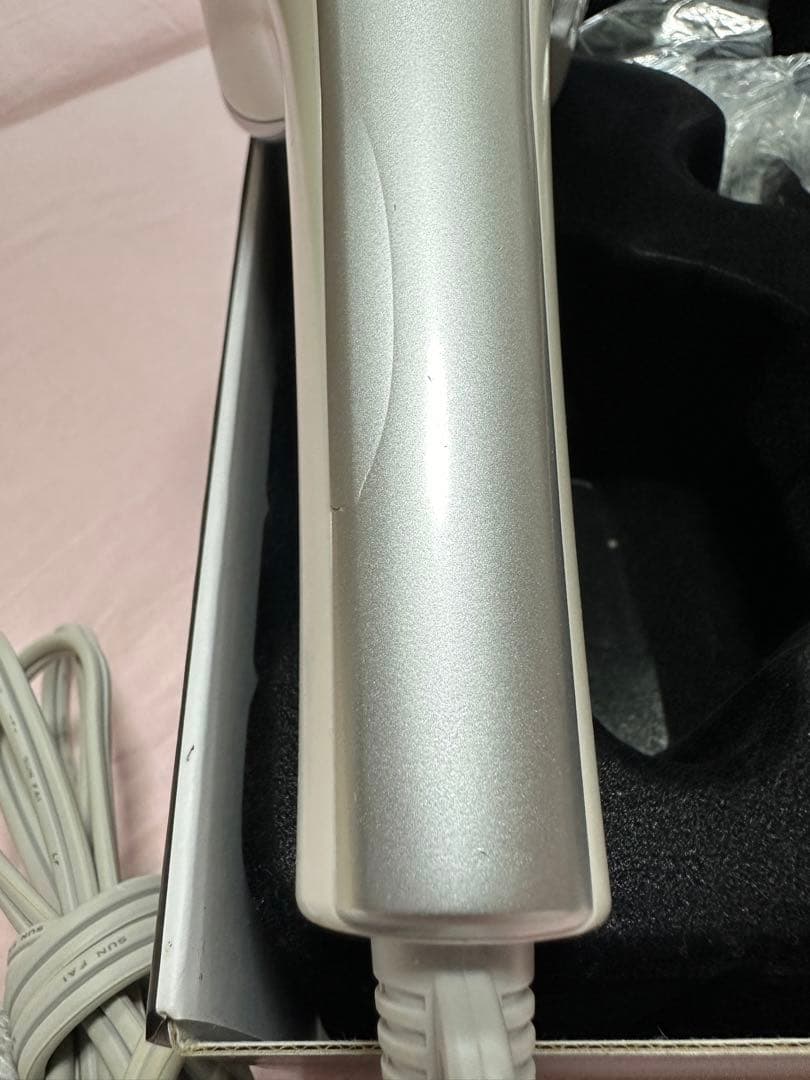 ヘアドライヤー SHARP IB-WX1-W Drape Flow Dryer