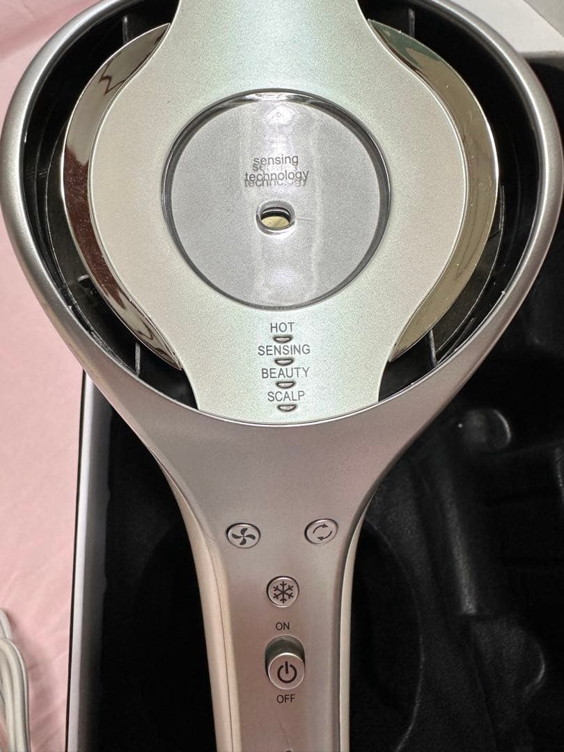 ヘアドライヤー SHARP IB-WX1-W Drape Flow Dryer