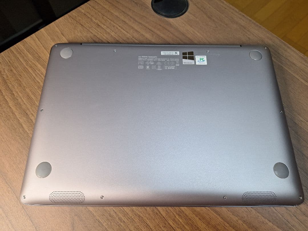 その他ノートPC本体 ASUS ZenBook UX310UA/ I3/ 4GB/ HDD 500GB