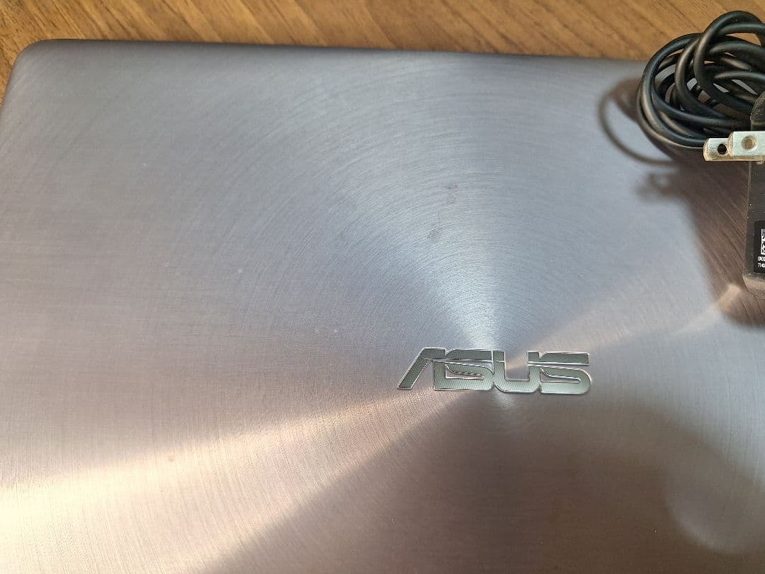 その他ノートPC本体 ASUS ZenBook UX310UA/ I3/ 4GB/ HDD 500GB