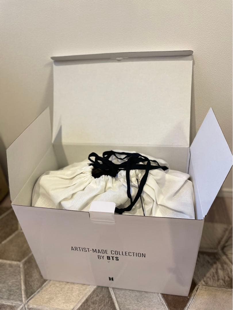 めぐり様　 BTS V アーティストメイド ボストンバッグ