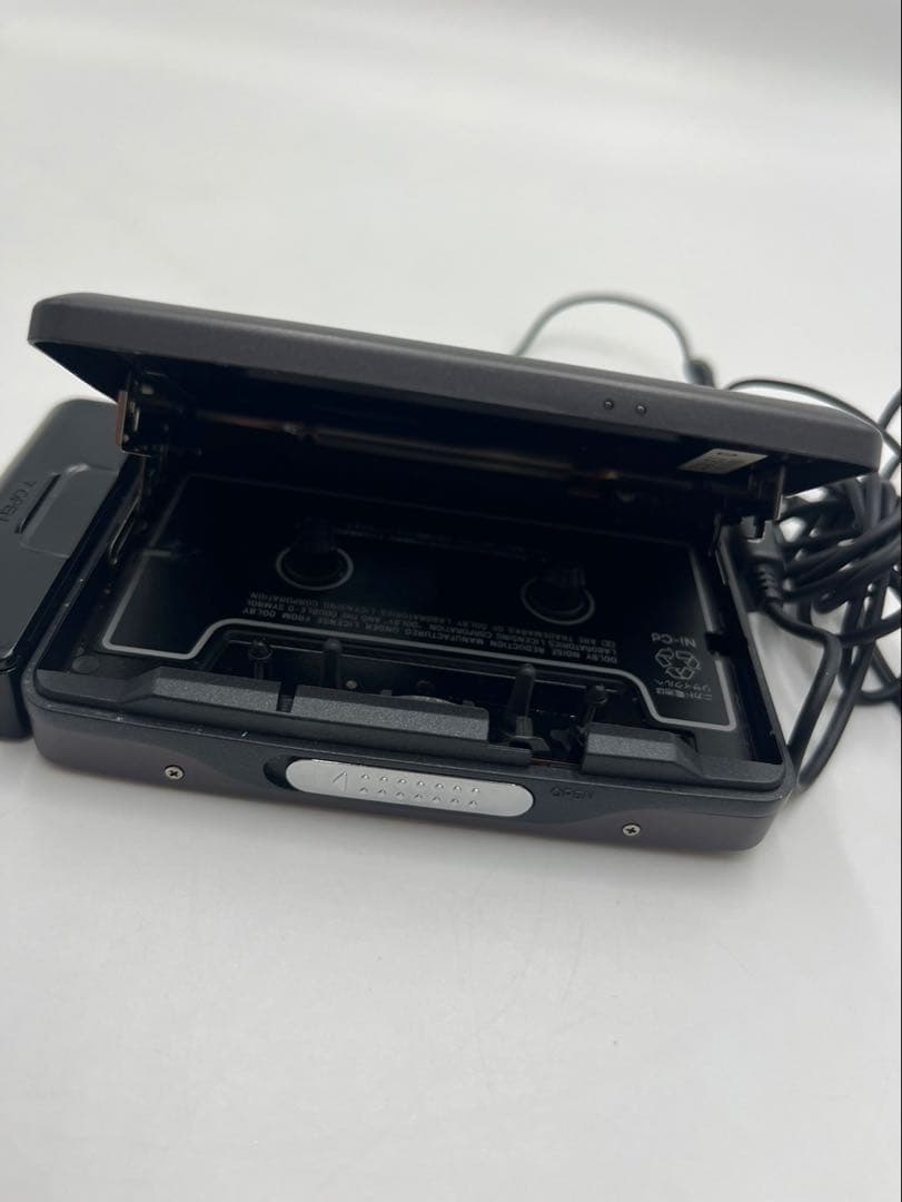 SONY カセットウォークマン WM-FX822