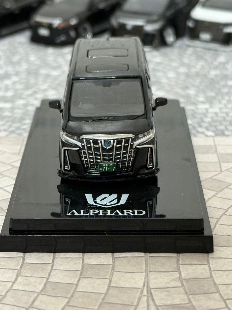 ホビージャパン1/64 トヨタアルファード カスタム品