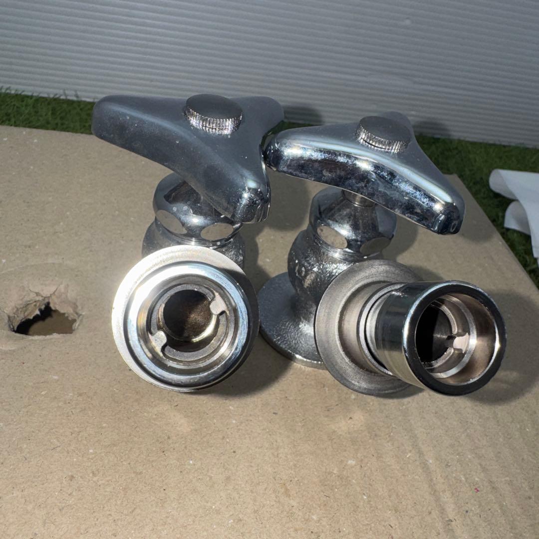 金属製シルバー蛇口2個セット L字型散水用バルブ ［2260］