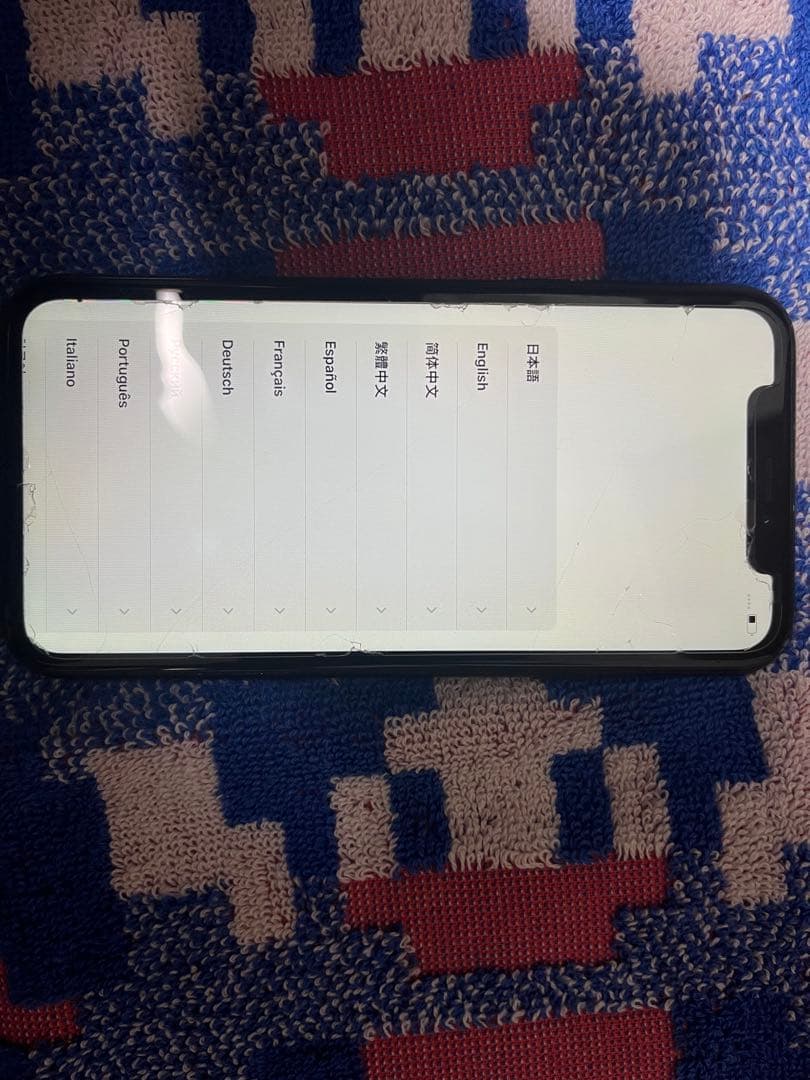 iPhone 本体 XR 128G 複数言語対応