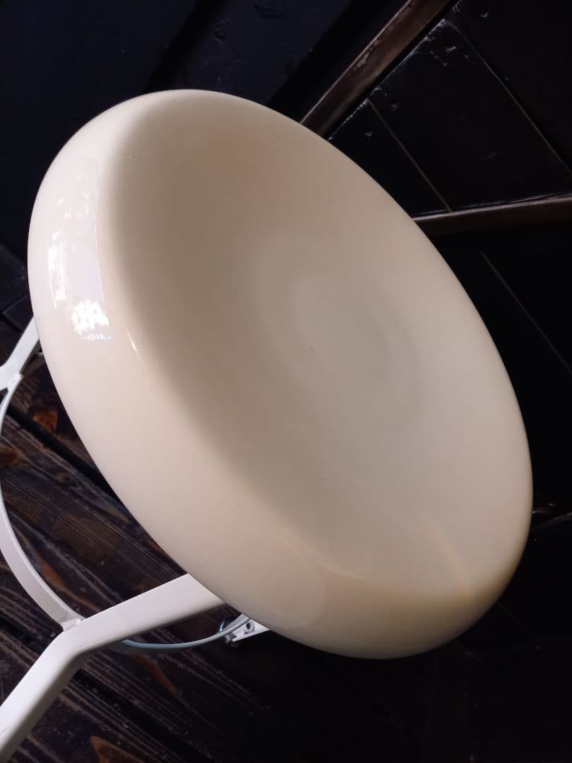 1990's　ポストモダン　スペースエイジ　インダストリアル　白　スツール