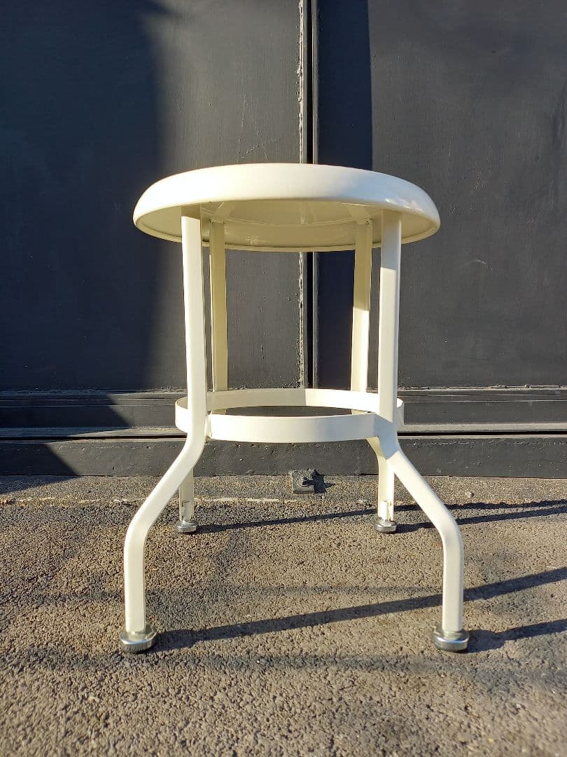 1990's　ポストモダン　スペースエイジ　インダストリアル　白　スツール