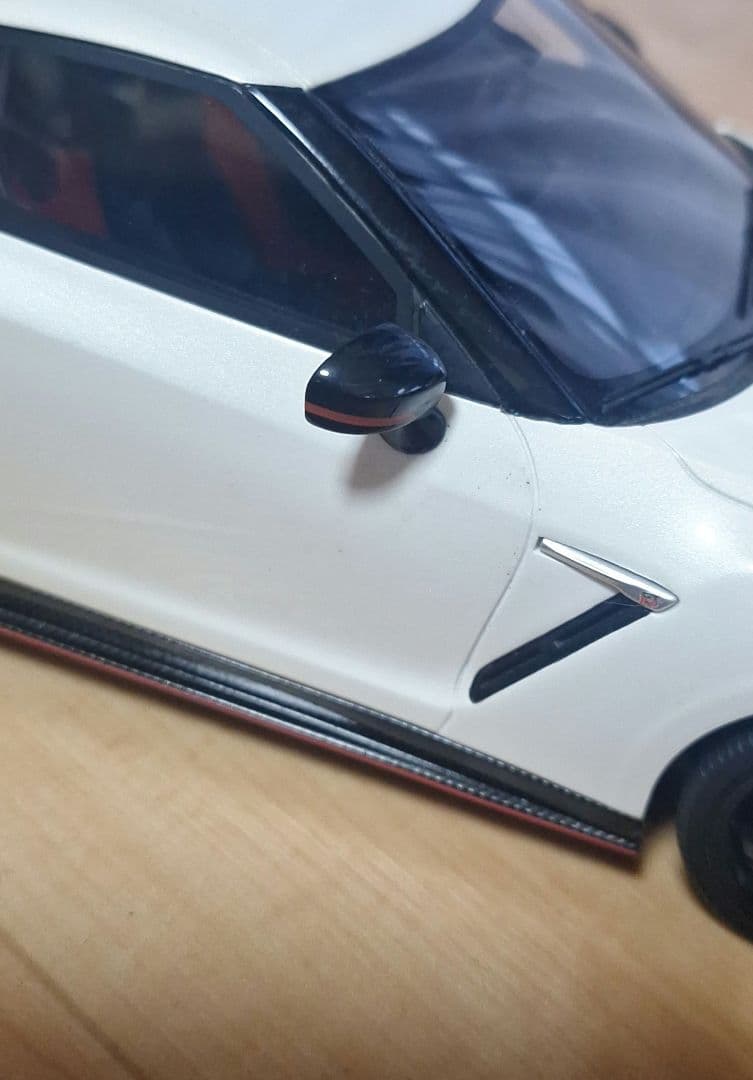 ニスモ　GT-R　GTスピリット　ミニカー　1/18 ジャンク