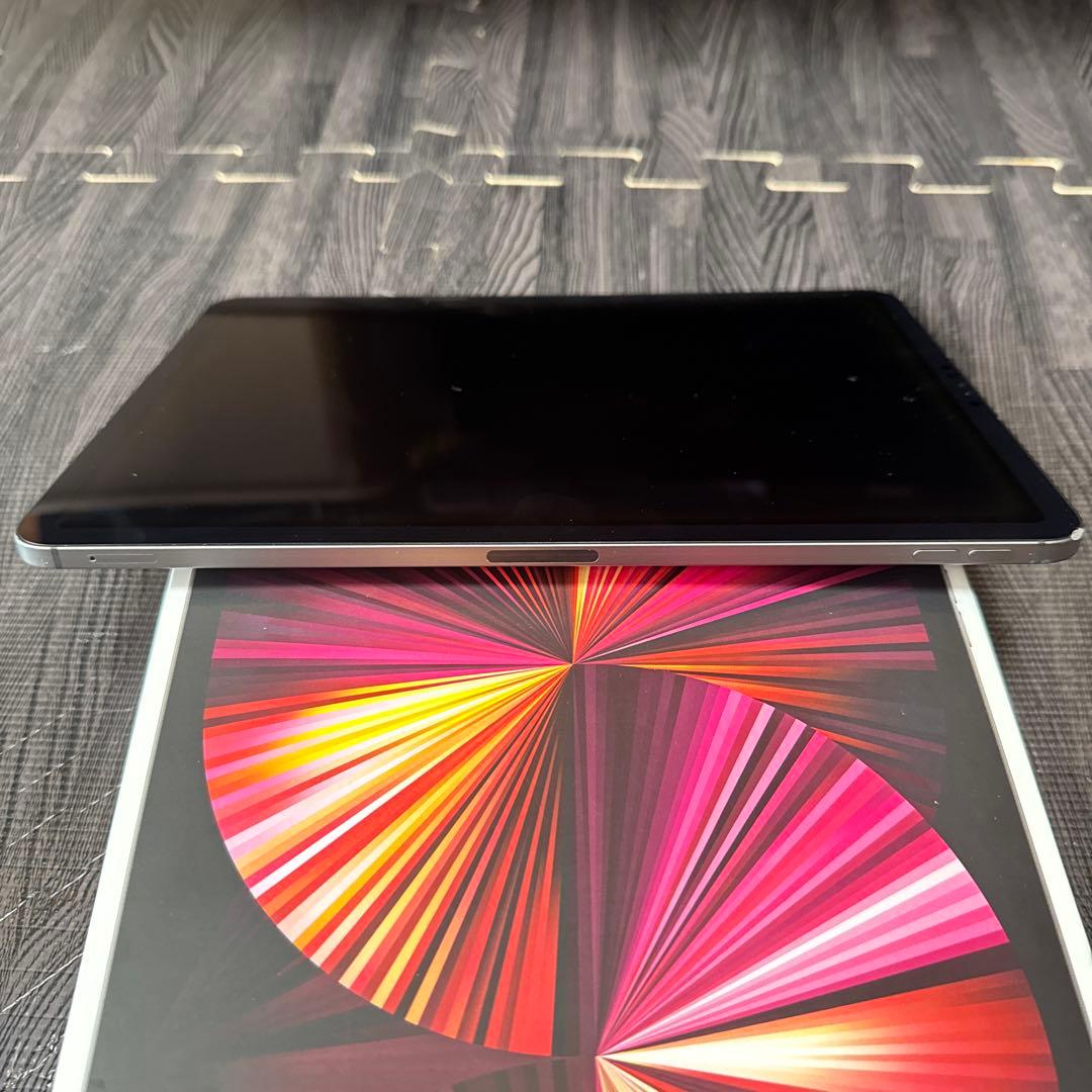 【訳あり】iPad Pro 11インチ 第3世代 WiFi+cellular