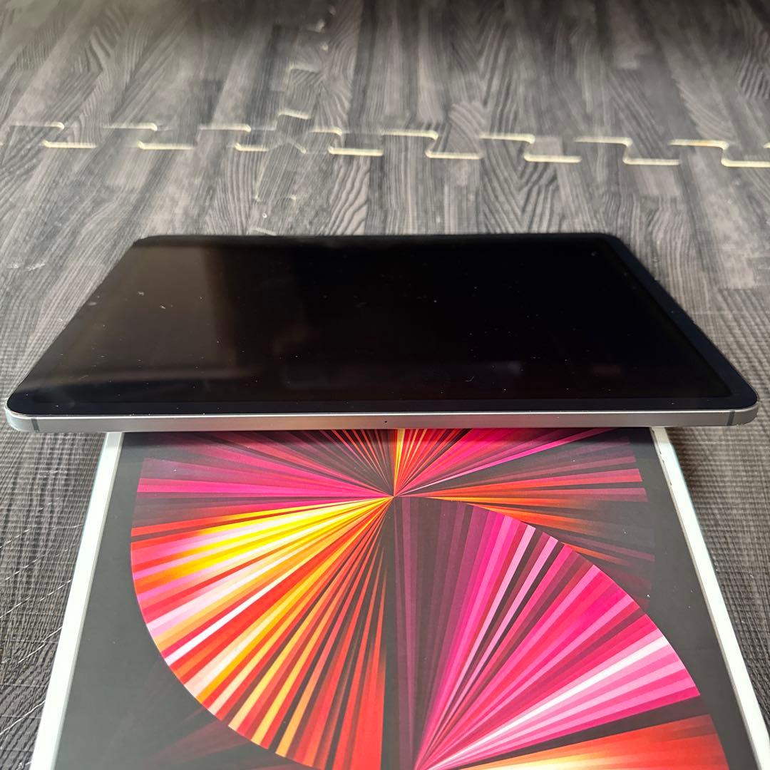 【訳あり】iPad Pro 11インチ 第3世代 WiFi+cellular