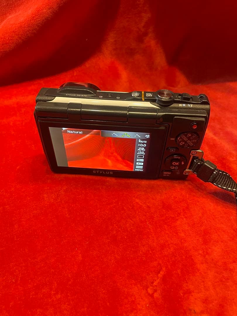 【美品】OLYMPUS デジタルカメラ STYLUS TG-870 Tough