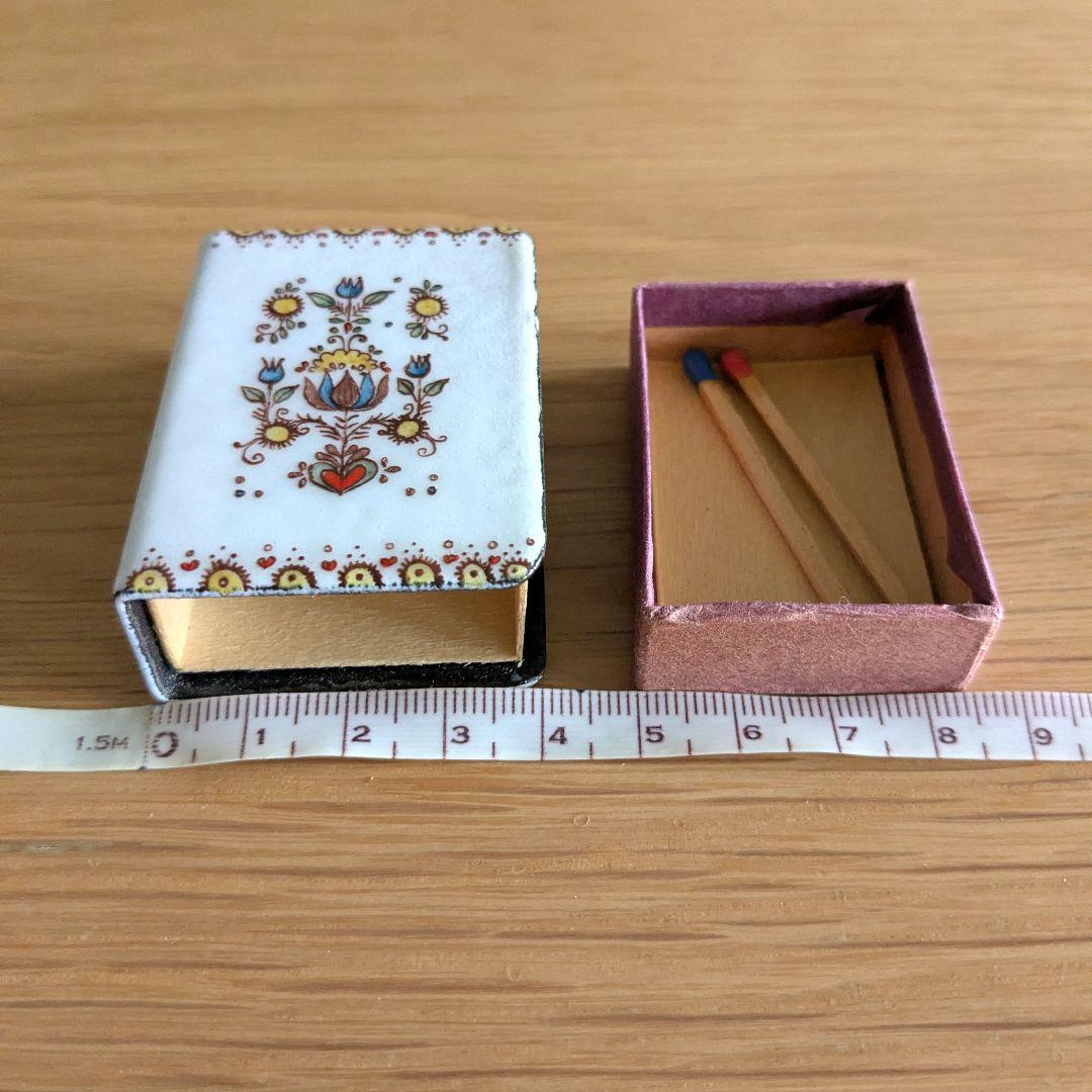 オーストリア　琺瑯　エナメル　ヴィンテージ　金属　マッチ箱　小箱　本型