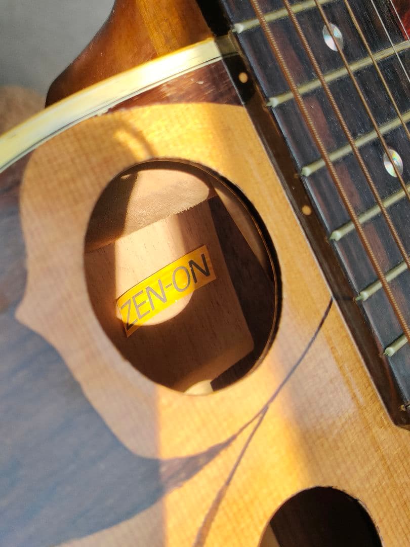 Morales アコースティックギター ハードケース付き