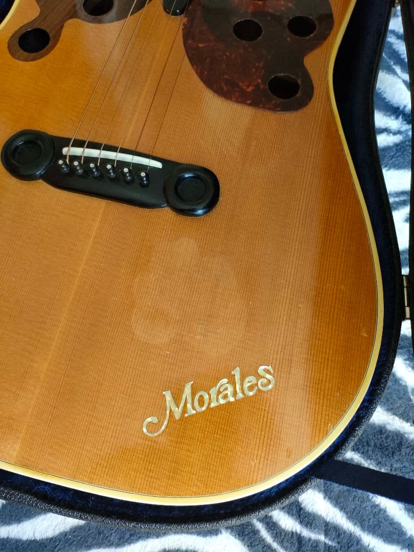 Morales アコースティックギター ハードケース付き