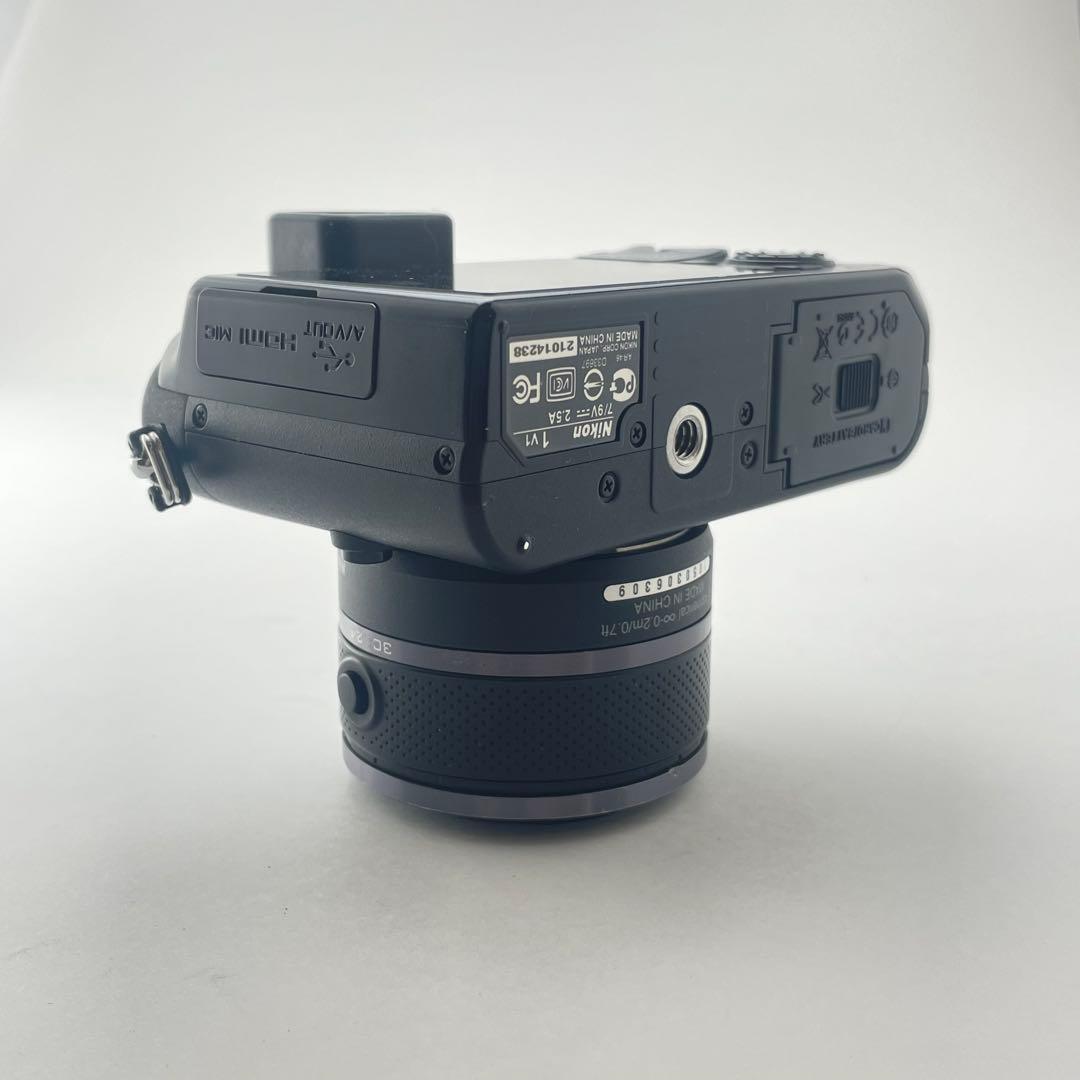【ファインダー美品・返品保証】Nikon1 V1 ブラック 標準レンズキット