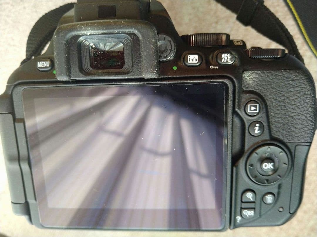 Nikon D5600 デジタル一眼レフカメラ