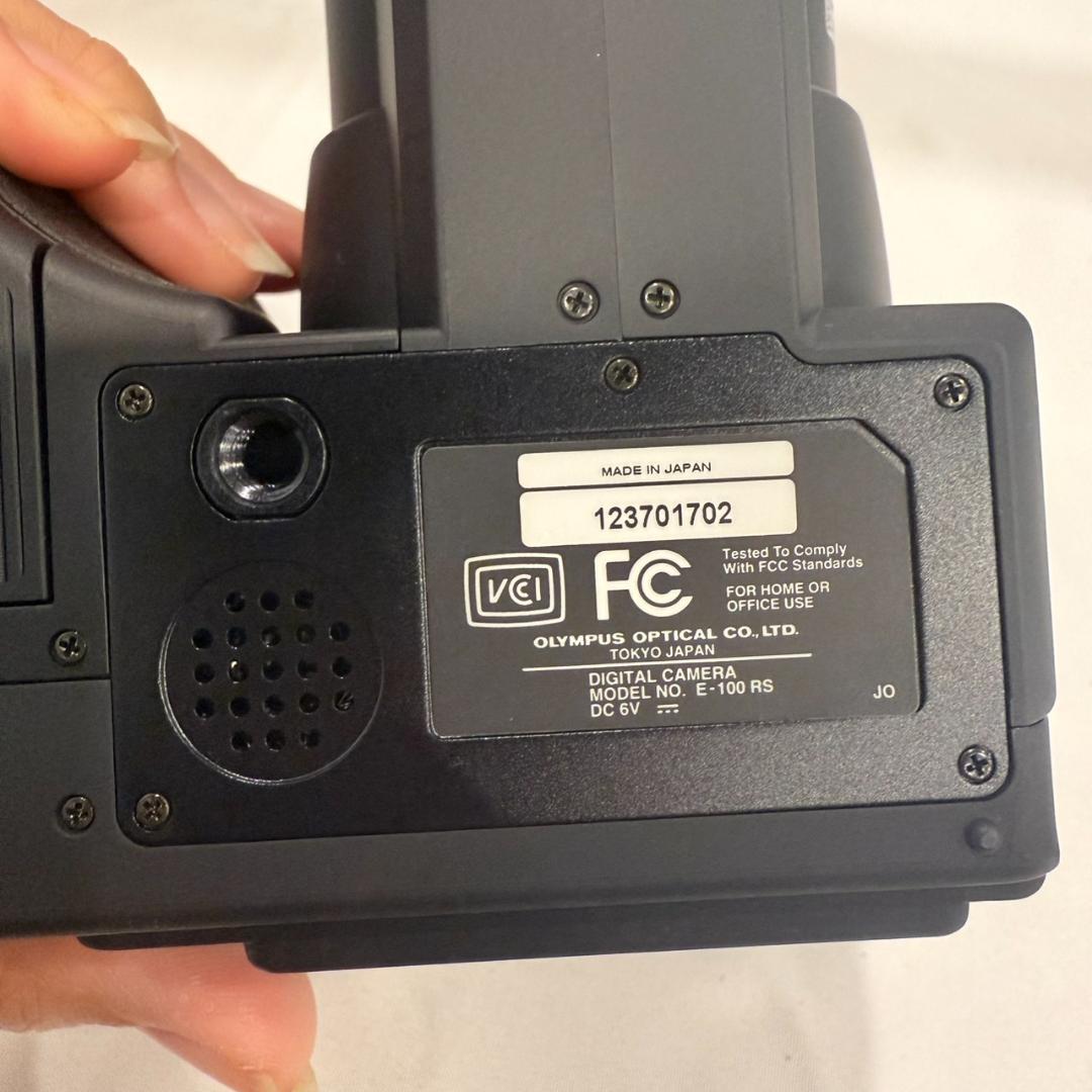 OLYMPUS CAMEDIA E-100RS オリンパス キャメディア