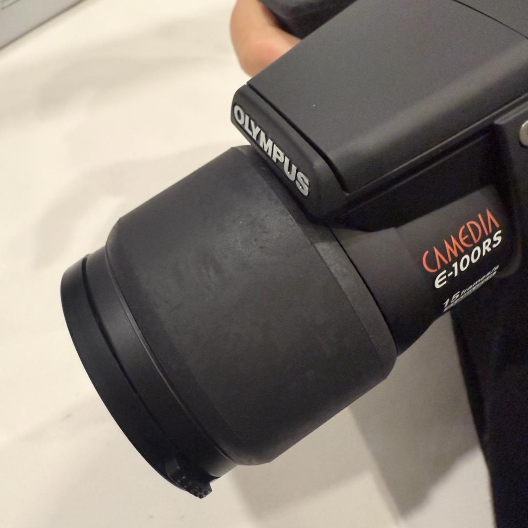 OLYMPUS CAMEDIA E-100RS オリンパス キャメディア