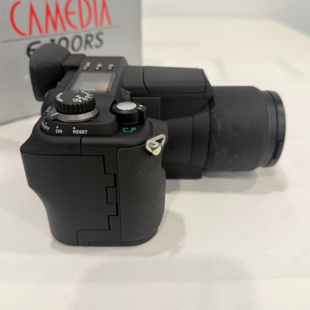 OLYMPUS CAMEDIA E-100RS オリンパス キャメディア