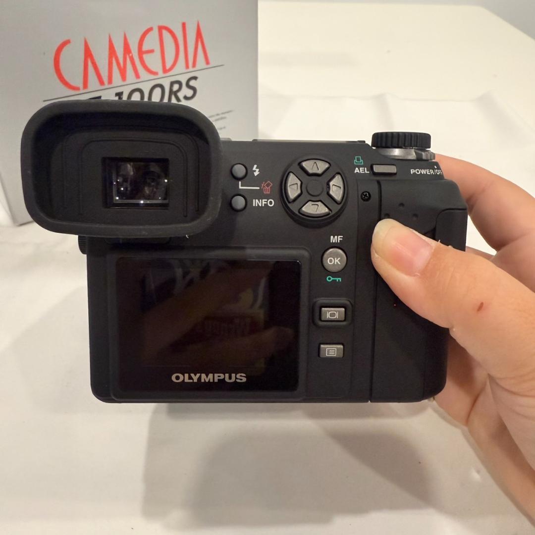 OLYMPUS CAMEDIA E-100RS オリンパス キャメディア