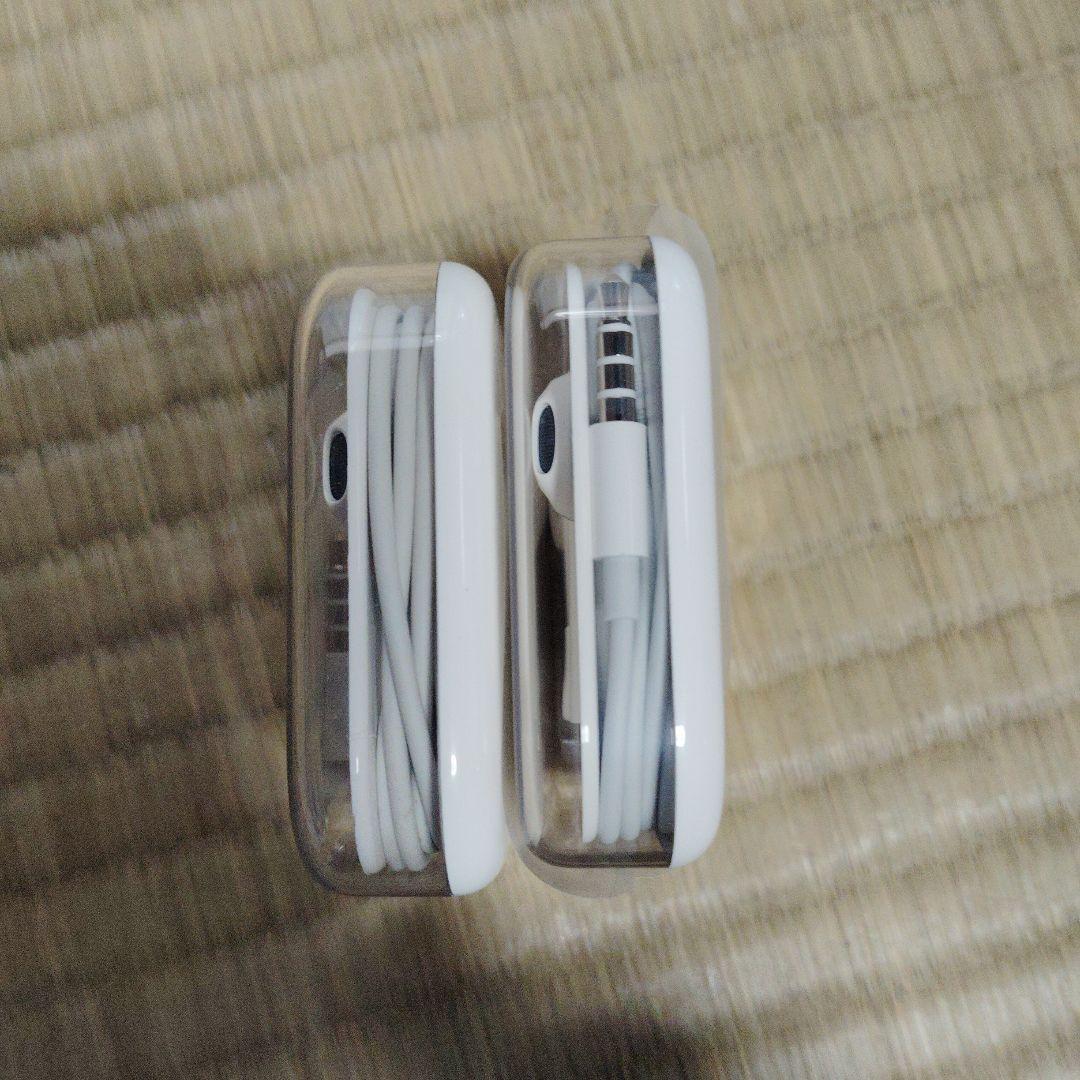 iPhone イヤホン　Anker ワイヤレスイヤホン 他