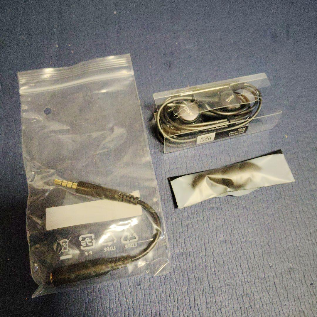 iPhone イヤホン　Anker ワイヤレスイヤホン 他