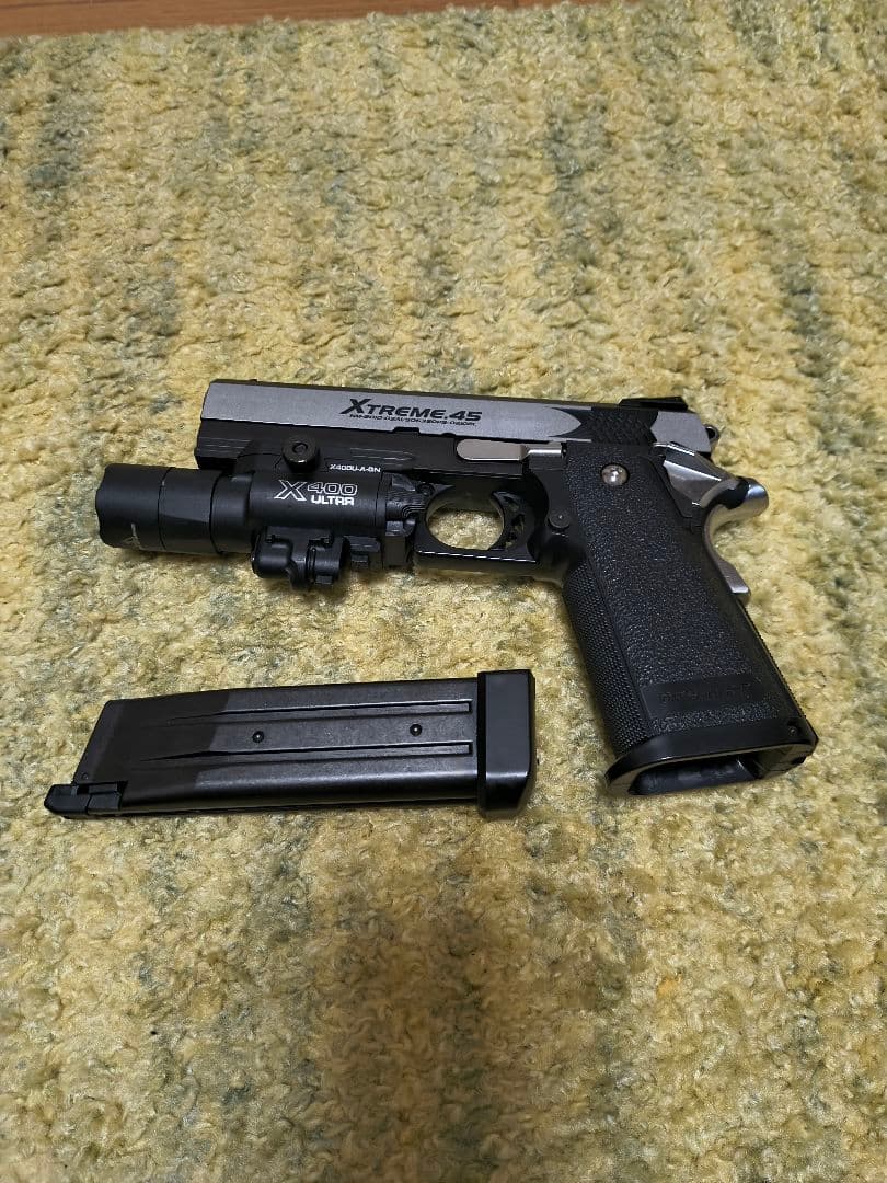 Xtreme .45 エアガン X300 Ultraライト付き