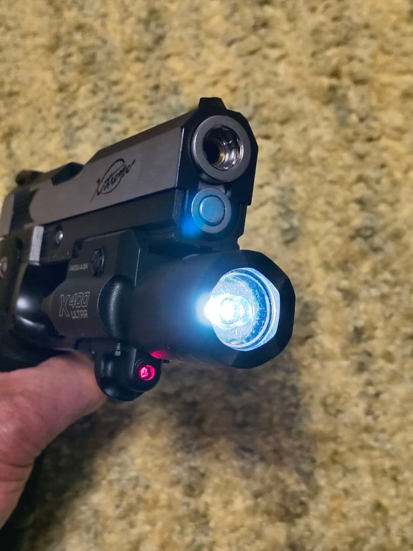 Xtreme .45 エアガン X300 Ultraライト付き